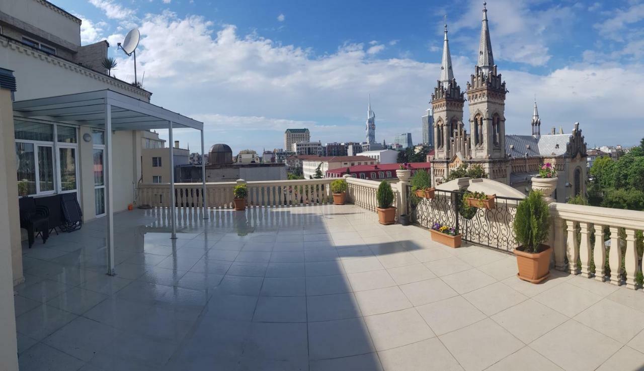 Sunrise Apartment 巴统 外观 照片